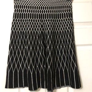 Roz & Ali Black and white A-line skirt small